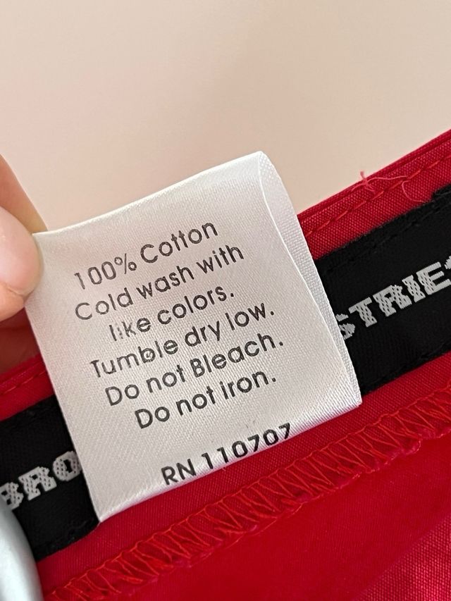 Vestido rojo bordado