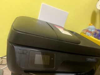 HP OfficeJet 3833 - Impresora Multifunción