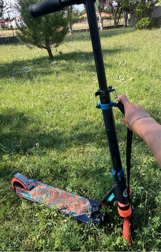 Patinete Oxelo Decathlon 2 ruedas.