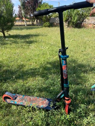 Patinete Oxelo Decathlon 2 ruedas.