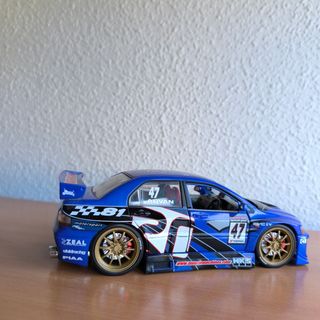 Mitsubishi Lancer Evo VIII Escala 1:24