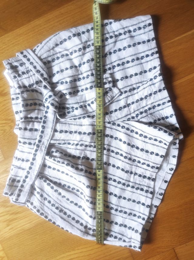 Shorts Promod rayas blancas y negras