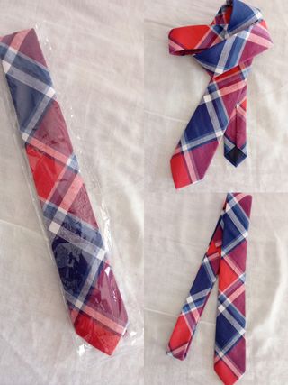 CORBATA DE CUADROS.