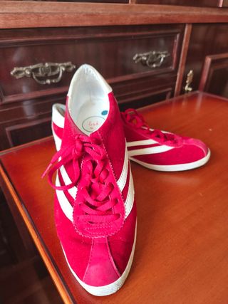 Zapatillas rojas verano mujer