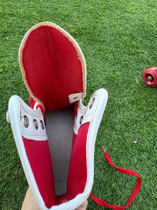 Patines Skater blancos y rojos, talla 36