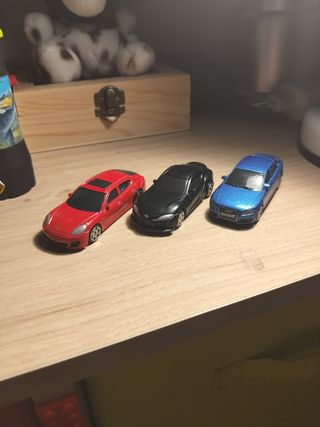 Coches miniatura 1:64