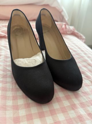 Zapatos de indumentaria valenciana