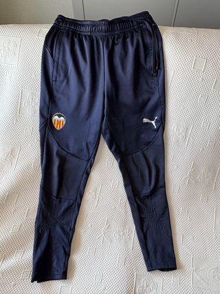 Chándal Valencia CF Puma  largo 40€ corto 35€