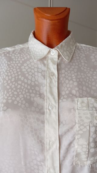 Blusa blanca brillo vintage. Nueva.