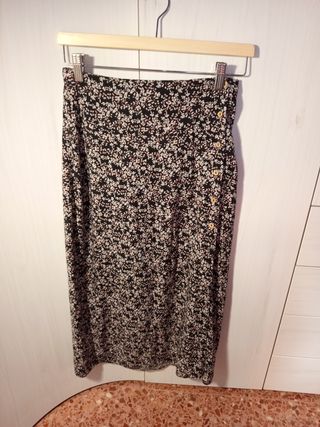 Falda larga floral negra