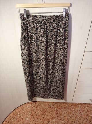 Falda larga floral negra