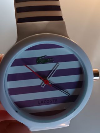 Reloj Lacoste blanco y morado