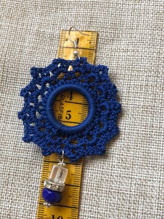 Orecchini uncinetto blu