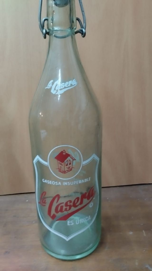 4 Botellas Gaseosa antiguas