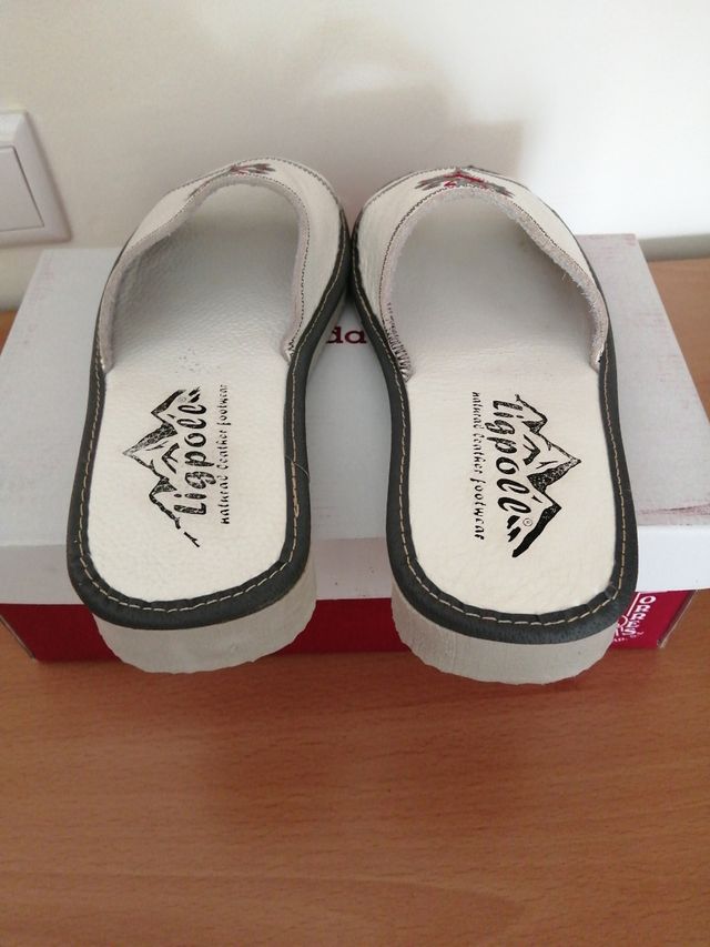 Chanclas Ligpoca Piel Auténtica - 39
