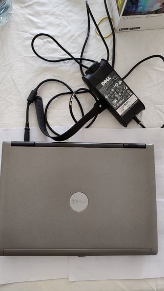 Ordenador portatil DELL 12" LATITUDE D430 laptop