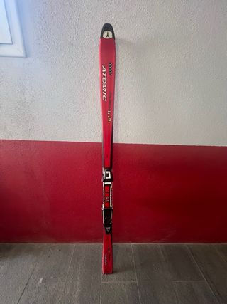 Esquís Atomic Redster G1 + Fijaciones