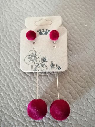 Pendientes borla terciopelo rojo