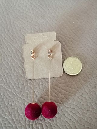 Pendientes borla terciopelo rojo