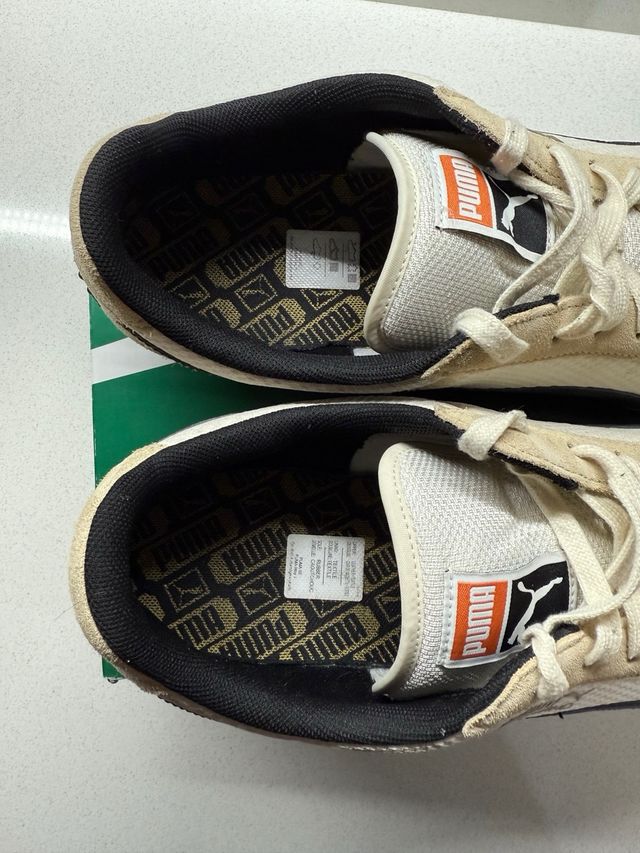 Zapatillas Puma casual beige-negro