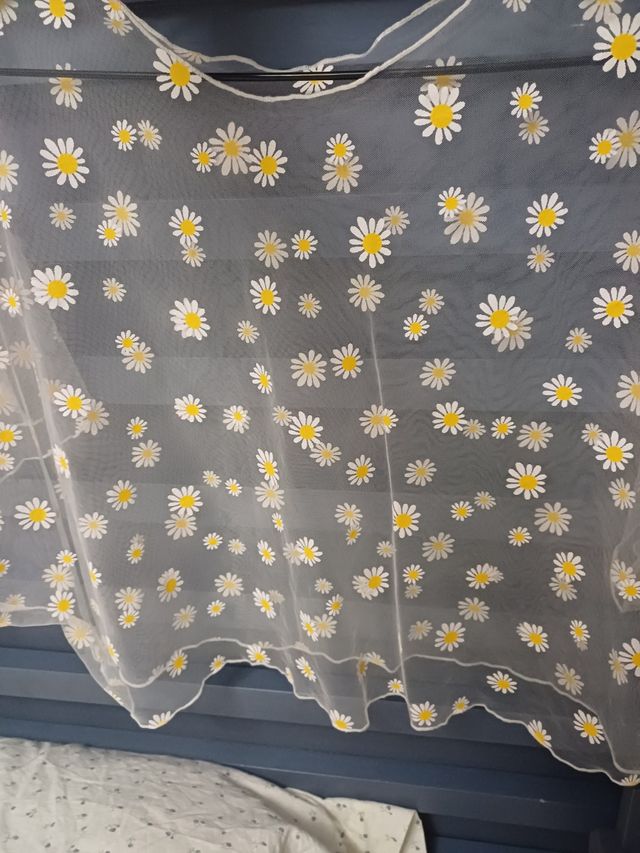 Blusa blanca transparente flores