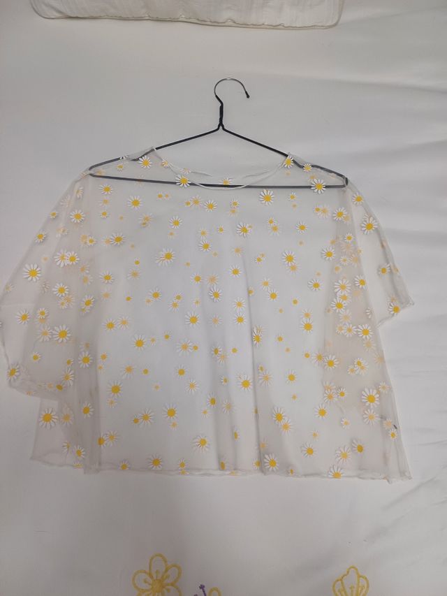 Blusa blanca transparente flores