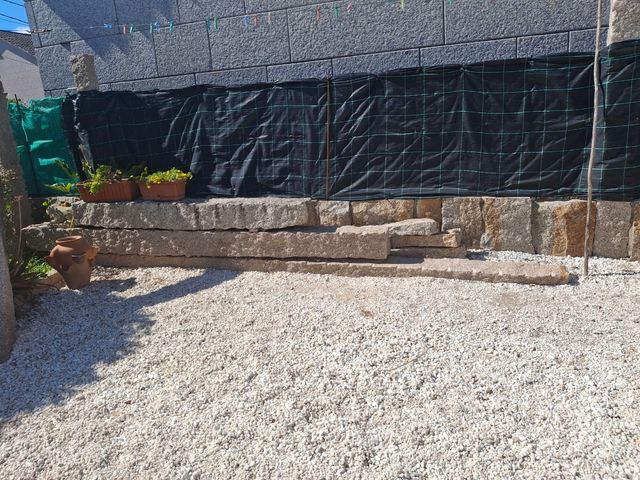 Postes piedra granito