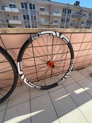 Rodas Carbono Enve/Bontrager 29/27.5 - Mullet