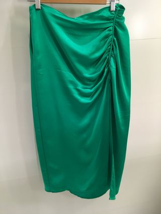 Falda raso Zara verde 