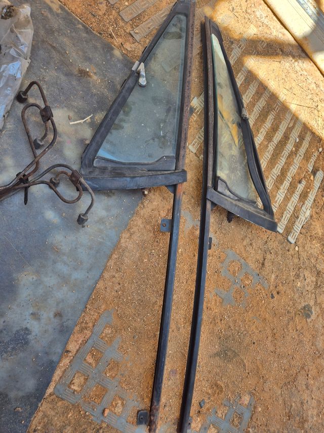 Vidros Triangulares portas Pajero MK1