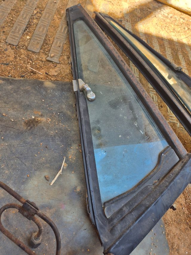 Vidros Triangulares portas Pajero MK1