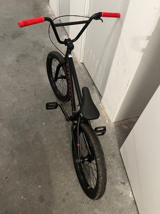 Bicicleta BMX WeThePeople Nova negra