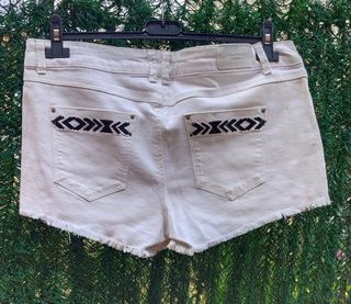Shorts vaqueros blancos - étnicos