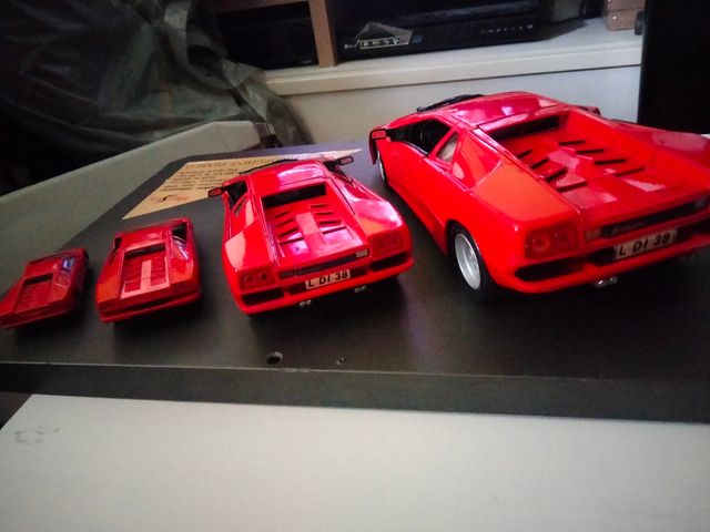 Lamborghini Diablo Maisto - 4 carros em escala
