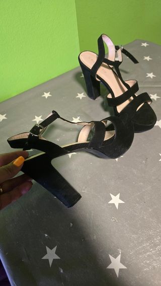 Sandalias tacón negras Piccola R.