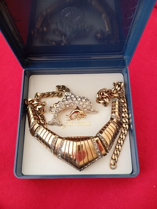 Gargantilla y Broche