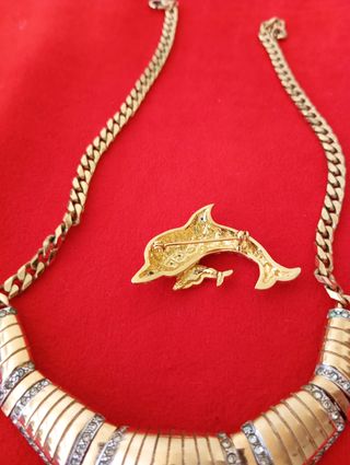 Gargantilla y Broche