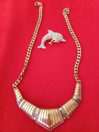 Gargantilla y Broche