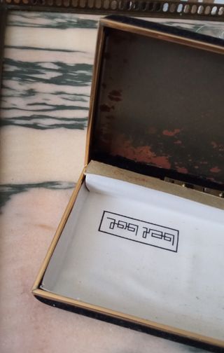 Estuche joyas terciopelo negro dorado