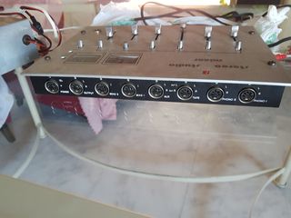 Mixer stereo studio SK-11