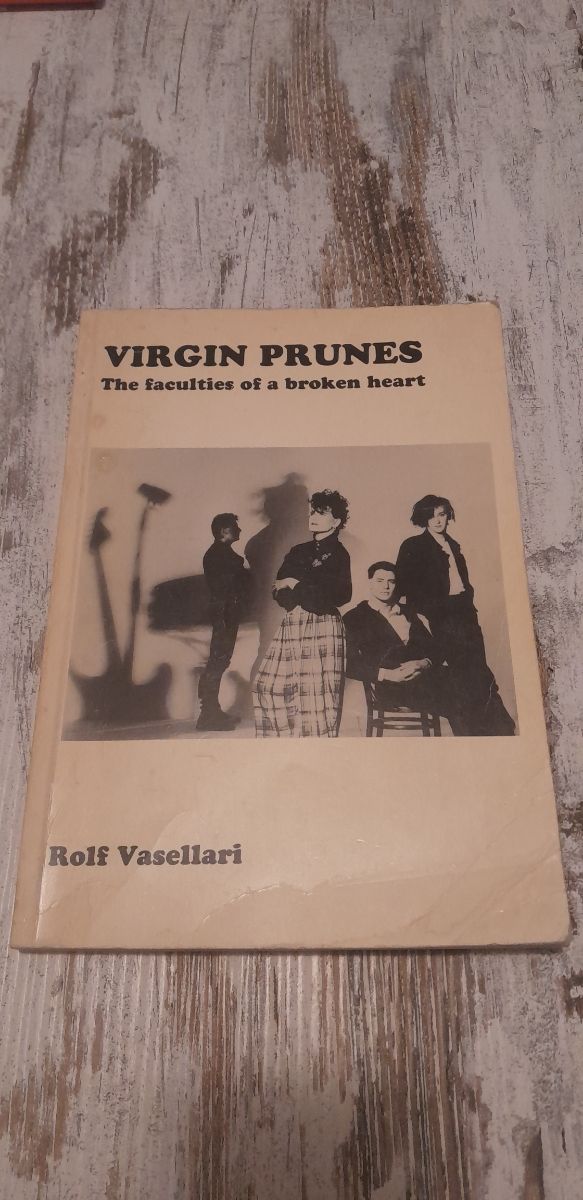 LOTTO VIRGIN PRUNES HERESIE BOOK ROLF VASELLARI