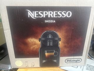 Cafetera Nespresso Inissia - DeLonghi