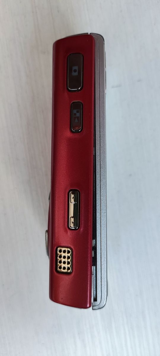 Nokia N95 - móvil rojo y plata