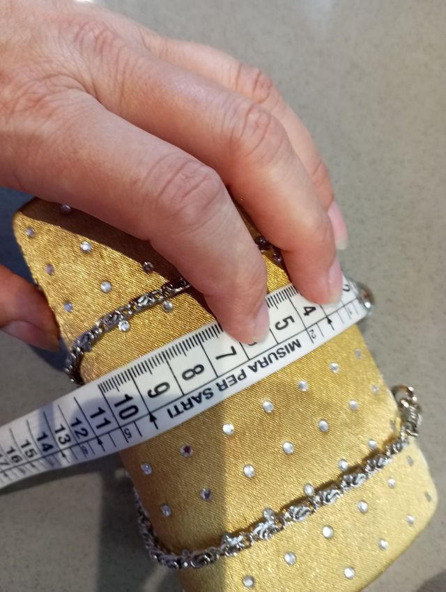 Borsette eleganti oro e nero