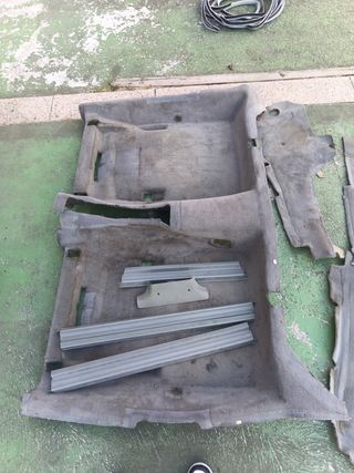 Moqueta Mercedes 190 completa
