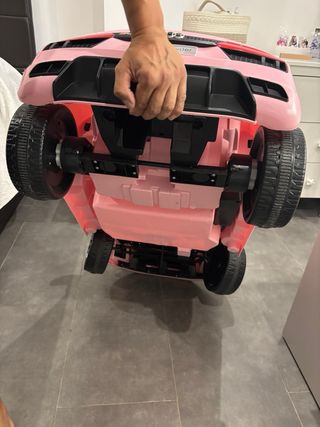 Coche eléctrico infantil Audi R8 rosa 12v