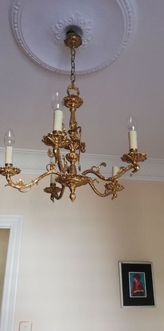 Lámpara araña dorada 5 brazos