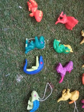 12 Dinosaurios Kinder - Juguetes.
Escucho ofertas.