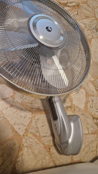 Ventilatore da parete