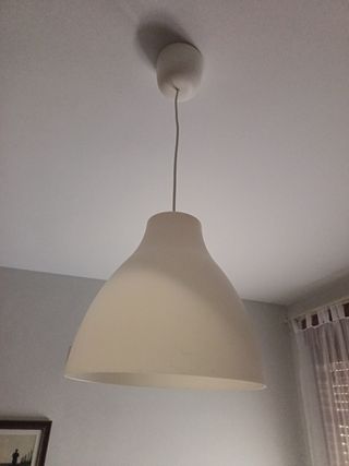 Lámpara colgante blanca de plástico